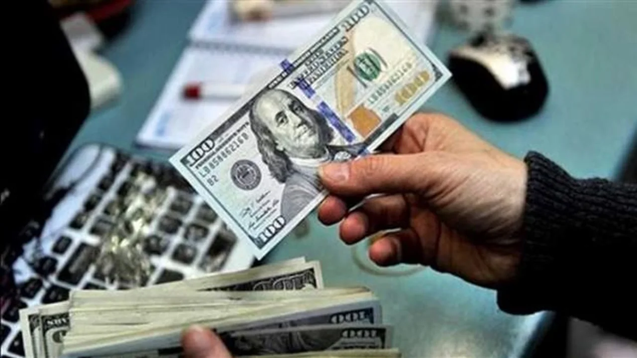 تغيرات جديدة في سعر الدولار مقابل الجنيه المصري خلال تعاملات الأحد 29 مارس